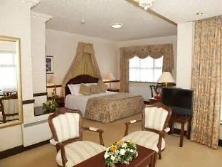 فندق Seven Oaks 4*