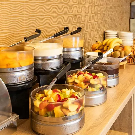 Otel Seven Oaks With Heated Indoor Pool And Fitness Centre Town Carlow