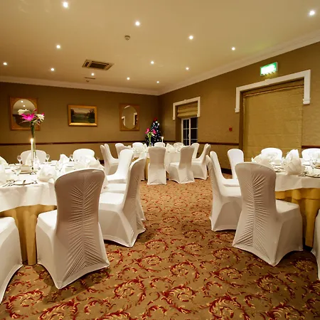 Seven Oaks With Heated Indoor Pool And Fitness Centre Town 4* Carlow