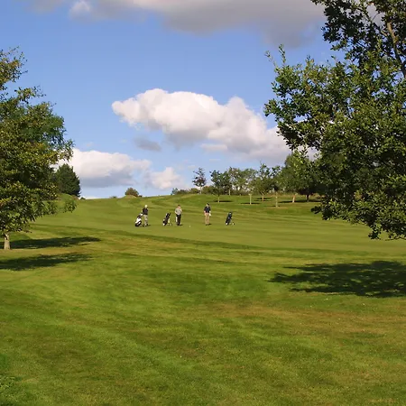 Seven Oaks With Heated Indoor Pool And Fitness Centre Town