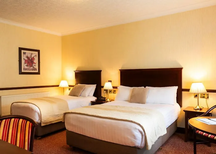 Seven Oaks מלון קרלו