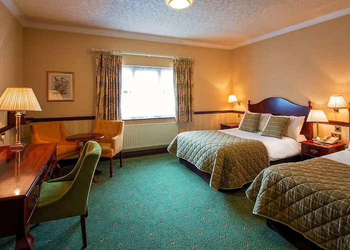 ホテル Seven Oaks 4*