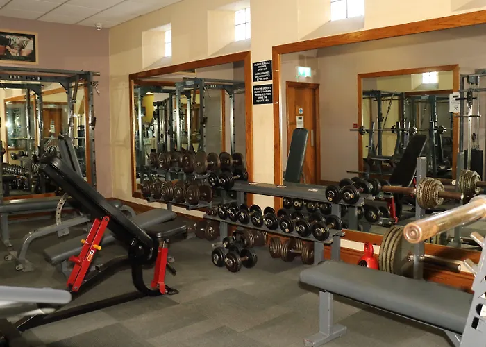 מלון Seven Oaks קרלו